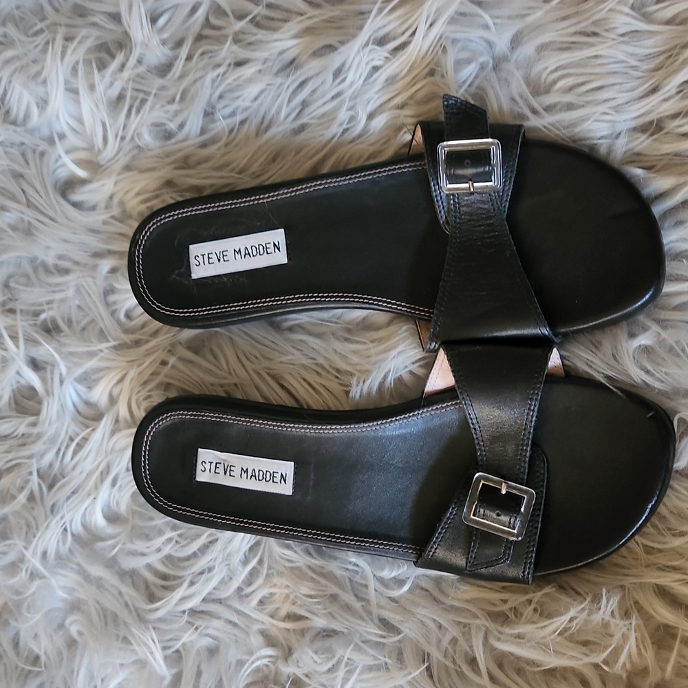 Steve Madden Kitten Heal Sandles Size 8.5